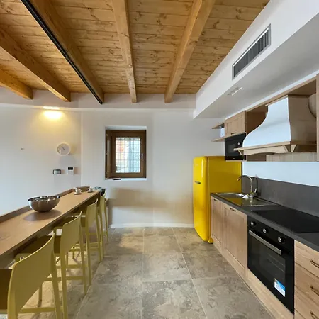 Apartment Terrazza Sulle Mura Sole Predore